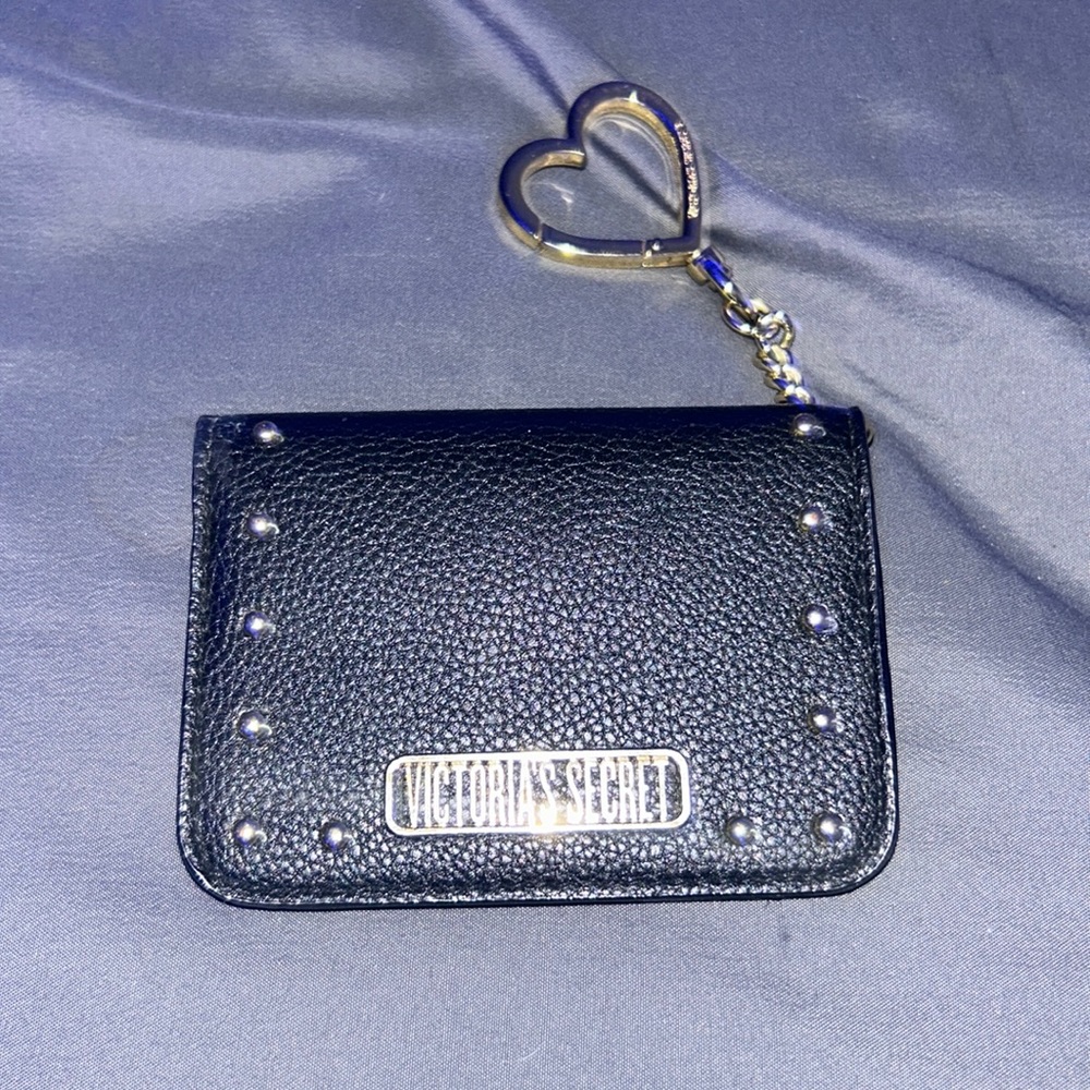 Victoria’s secret wallet